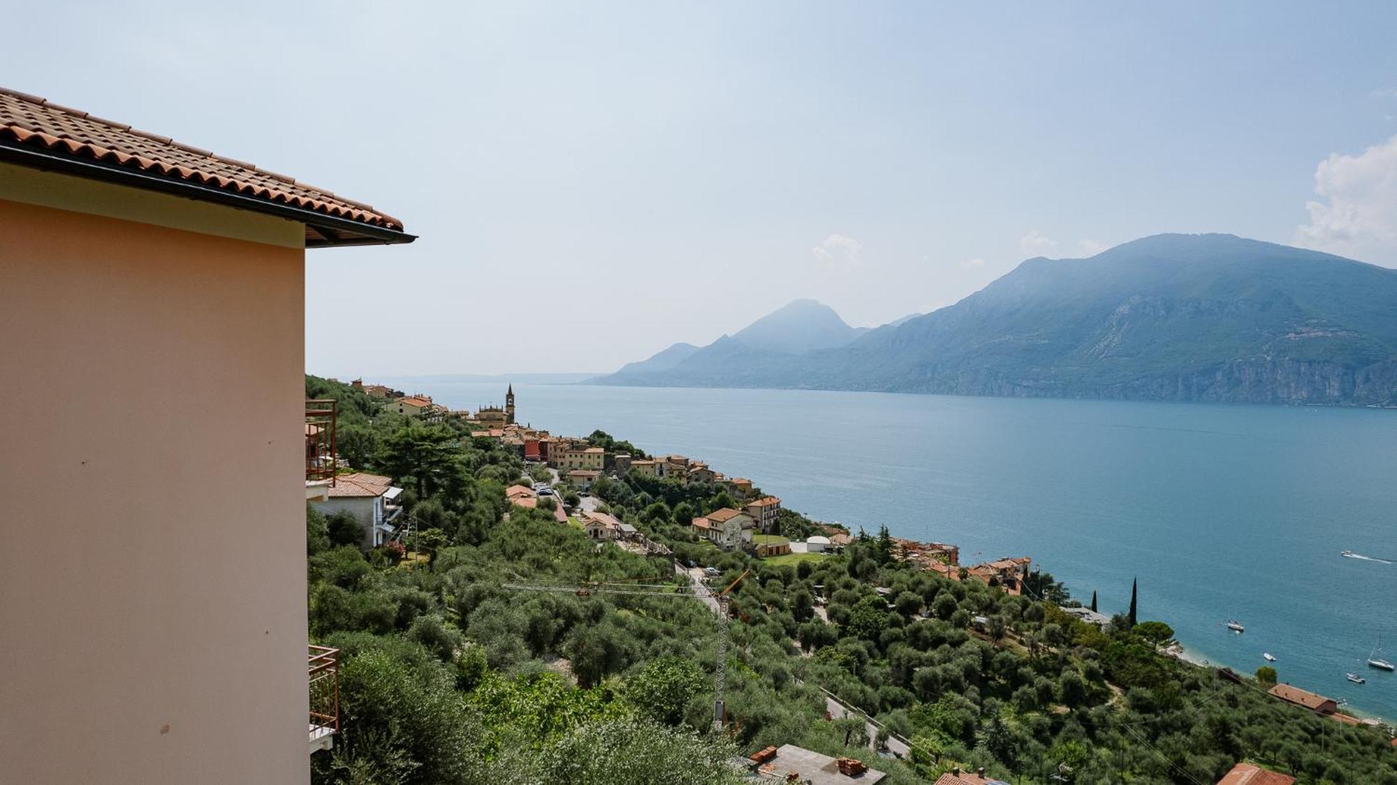 View Garda Lake Brenzone sul Garda Buitenkant foto