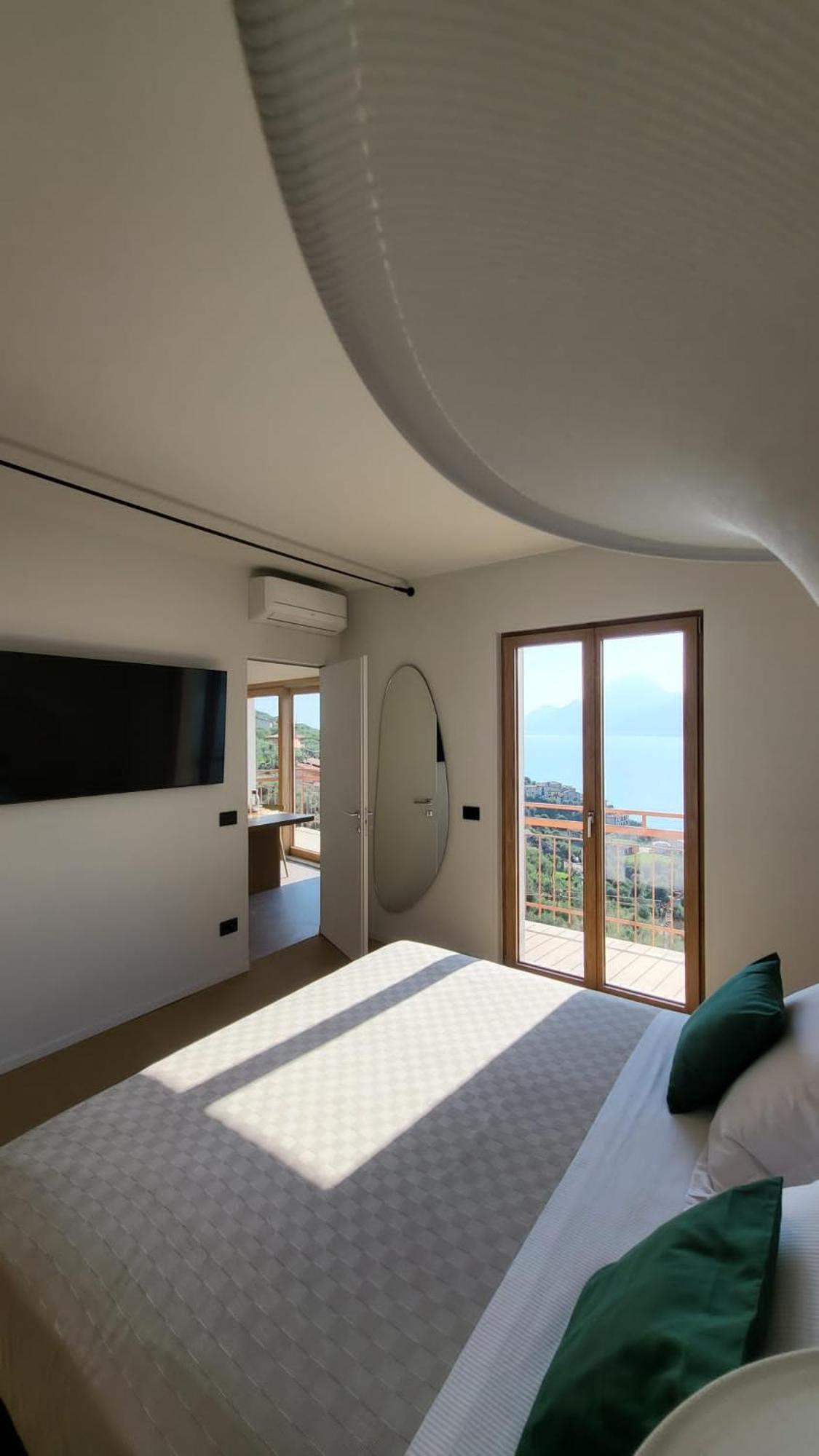 View Garda Lake Brenzone sul Garda Buitenkant foto